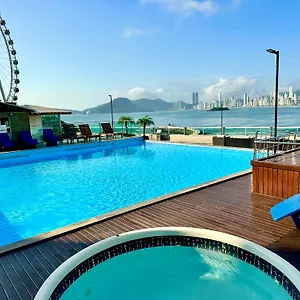  Apartamento Roda Gigante, Garagem E Piscina